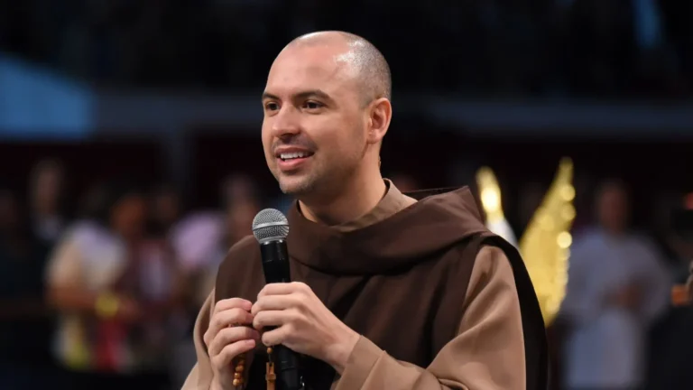 Assembleia aprova título de cidadão paraibano ao sacerdote Frei Gilson
