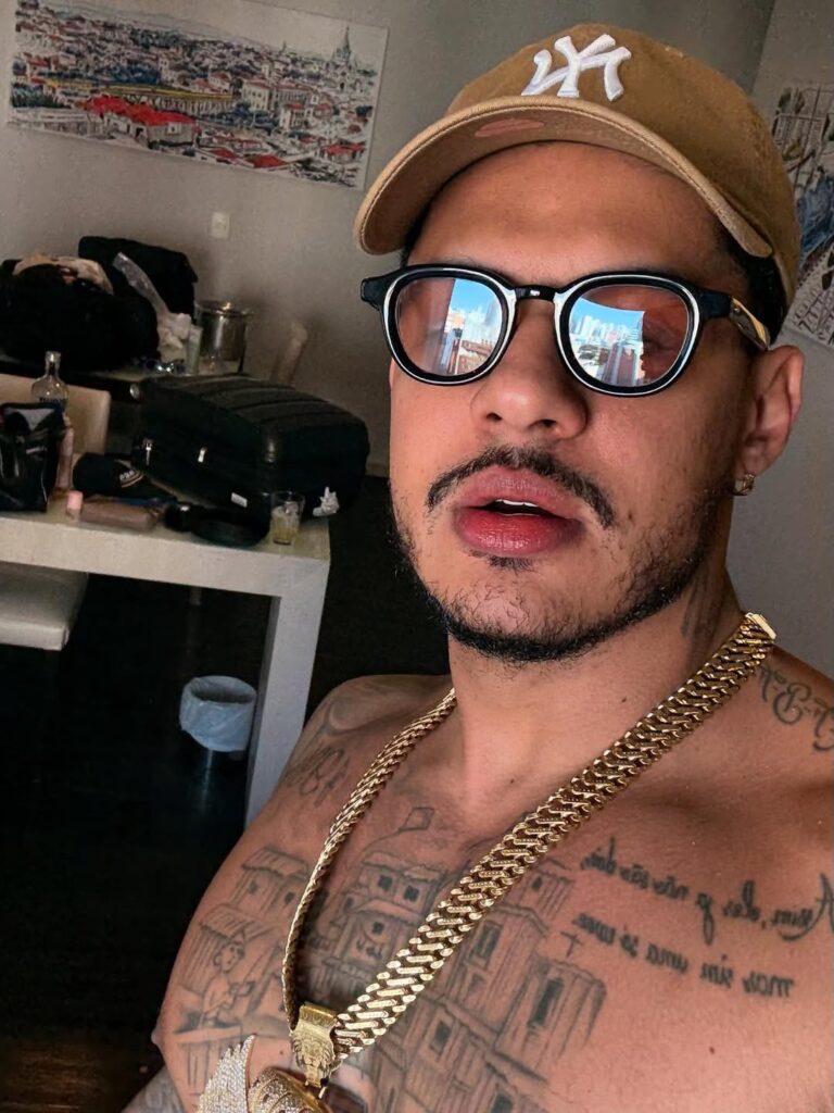 Rapper Hungria tem hemodiálise suspensa, mas segue na UTI em Brasília