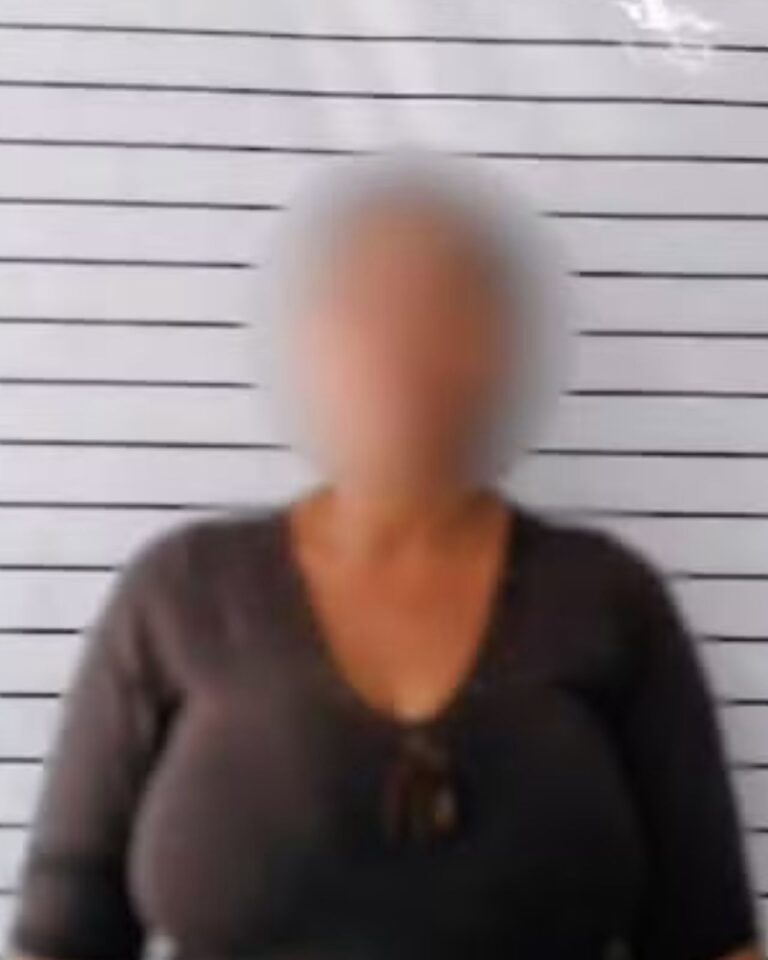 Mulher foragida é presa por exploração de crianças e adolescentes em Boqueirão