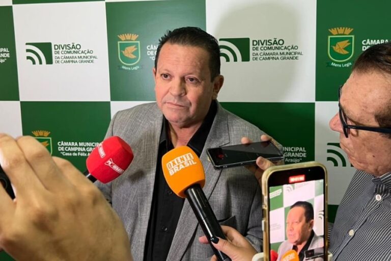 Asilos deverão comunicar autoridades sobre ausência de visitas da família a idosos, propõe Olimpio