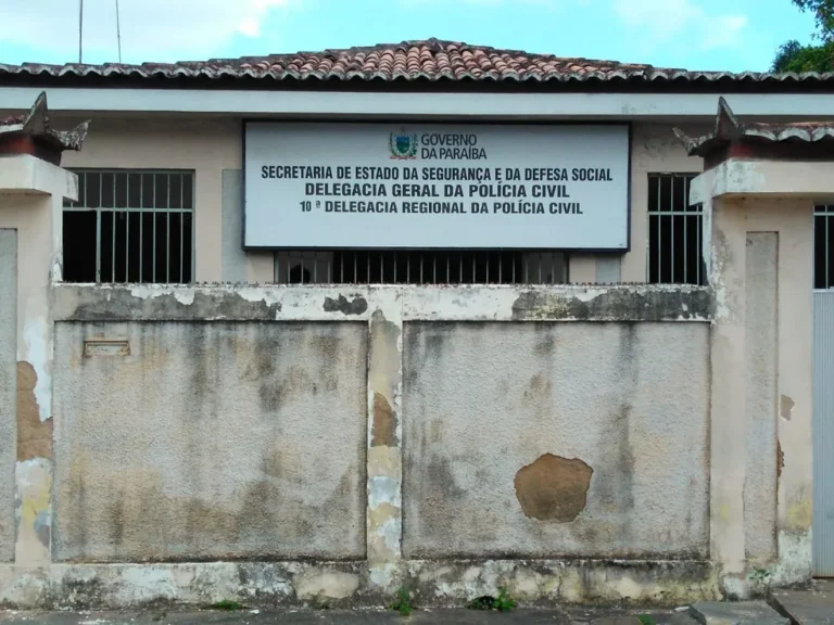 Inspetor escolar é preso suspeito de importunação sexual contra alunas dentro de escola em Sapé