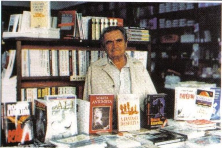 Câmara aprova projeto de Olimpio que homenageia o livreiro José Cavalcanti Pedrosa