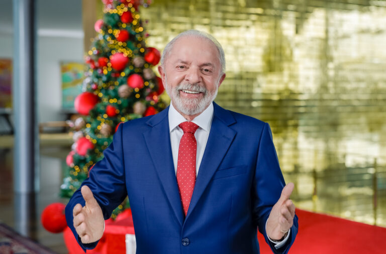 Pesquisa mostra Lula com 50,9% de desaprovação e 45,6% de aprovação