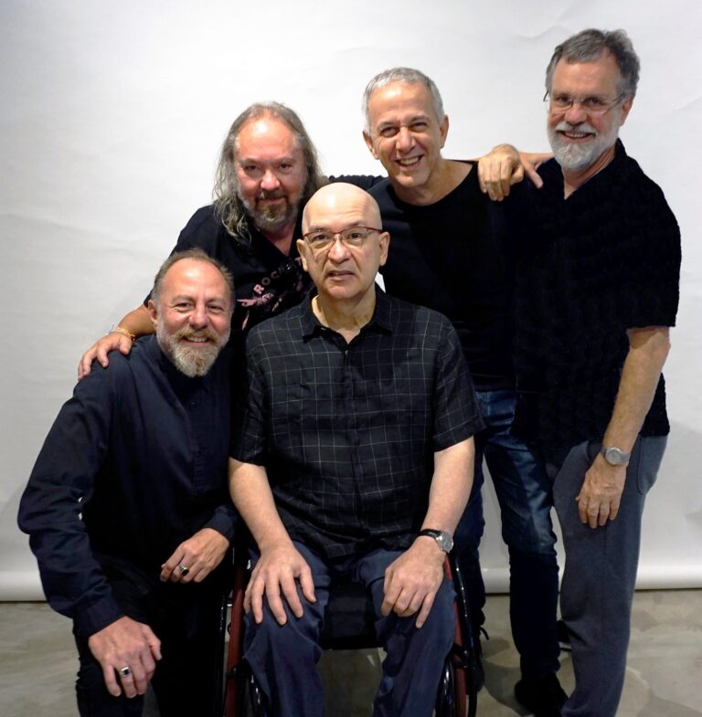 Turnê histórica de 40 anos d’Os Paralamas do Sucesso chega a Campina Grande