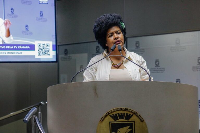 Silêncio da Prefeitura leva vereadora Jô Oliveira a acionar o Ministério Público