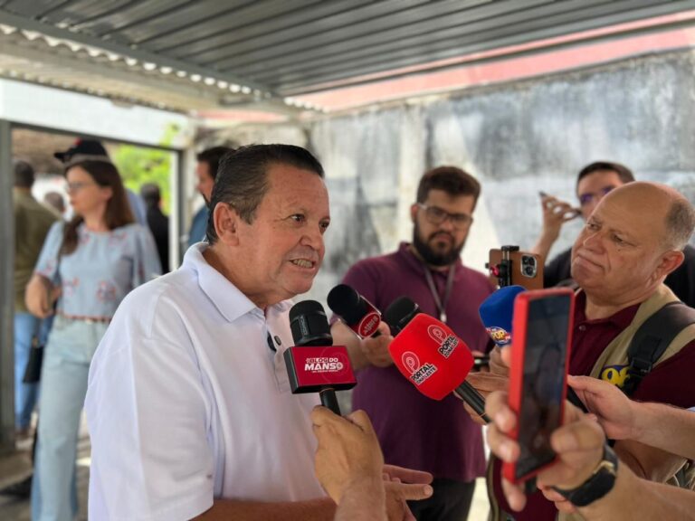 Olimpio Oliveira participa de mobilização dos agentes comunitários de saúde e agentes de combate às endemias
