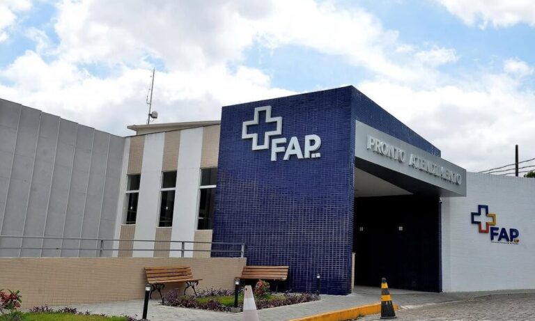 Cirurgiões oncológicos paralisam atividades no Hospital da FAP, em Campina Grande