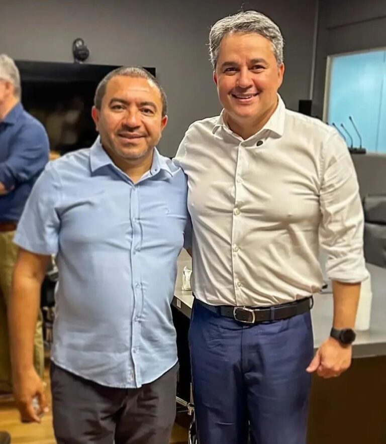 Efraim Filho cita nome de Alexandre do Sindicato entre os cotados para candidatura ao Senado