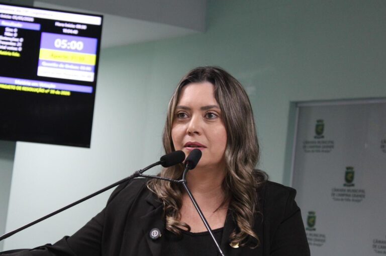 Mais quatro projetos da vereadora Waléria Assunção são aprovados por unanimidade na Câmara de Campina