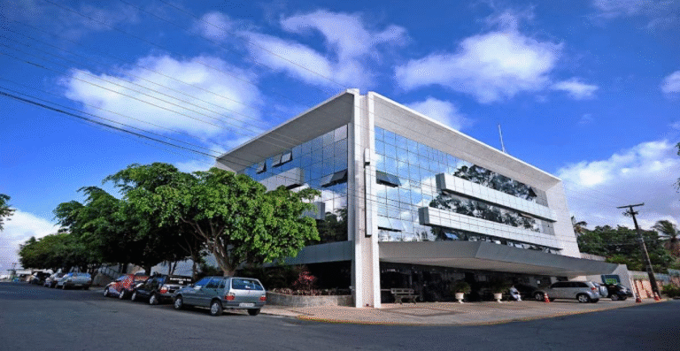 Prefeitura de Campina Grande notifica Hospital Antônio Targino após suspensão de hemodiálise no SUS