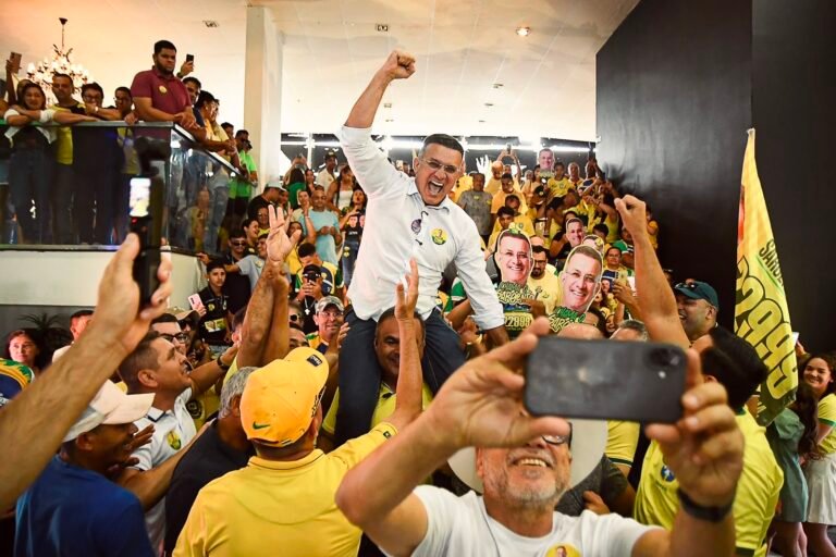 Sargento Neto mostra força, reúne multidão e principais lideranças da direita em lançamento da campanha
